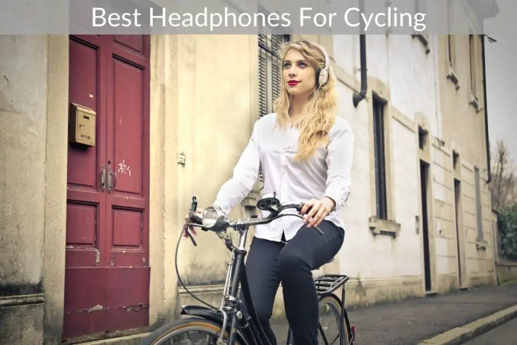 headphones while cycling
